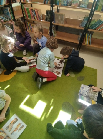 3ad562c1-cb15-4667-b0e9-1d93cf7c8f6e 1