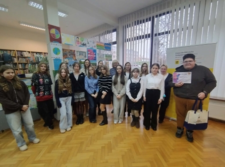 Powiatowy Konkurs Plastyczny „Warto Pięknie Żyć”